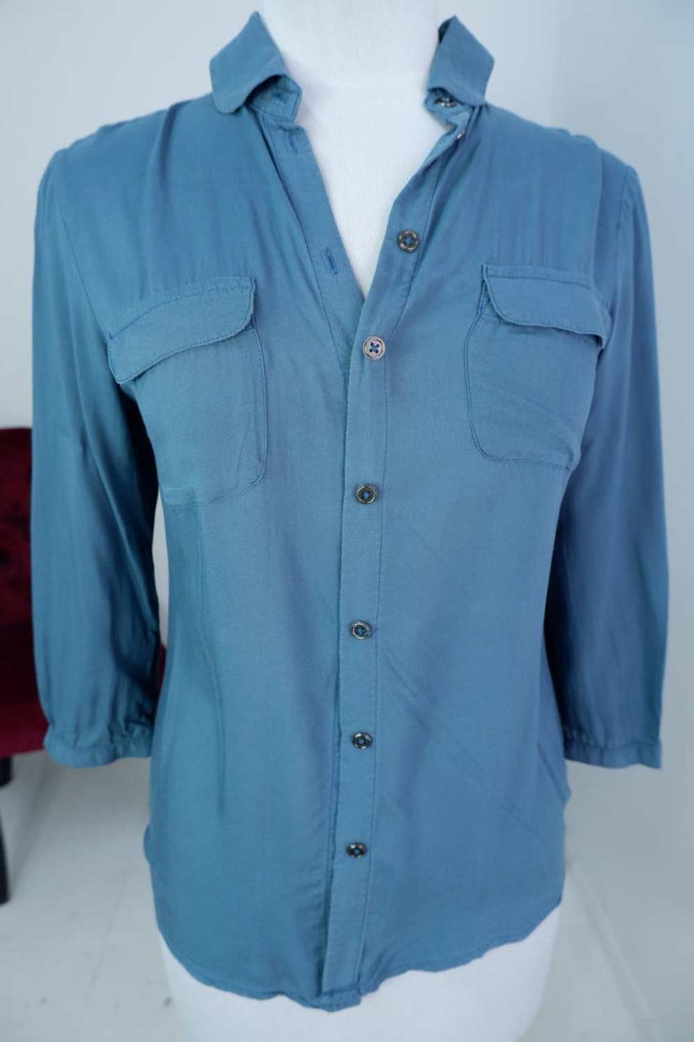 Рубашка Benetton вискозная, визуально на 44 размер