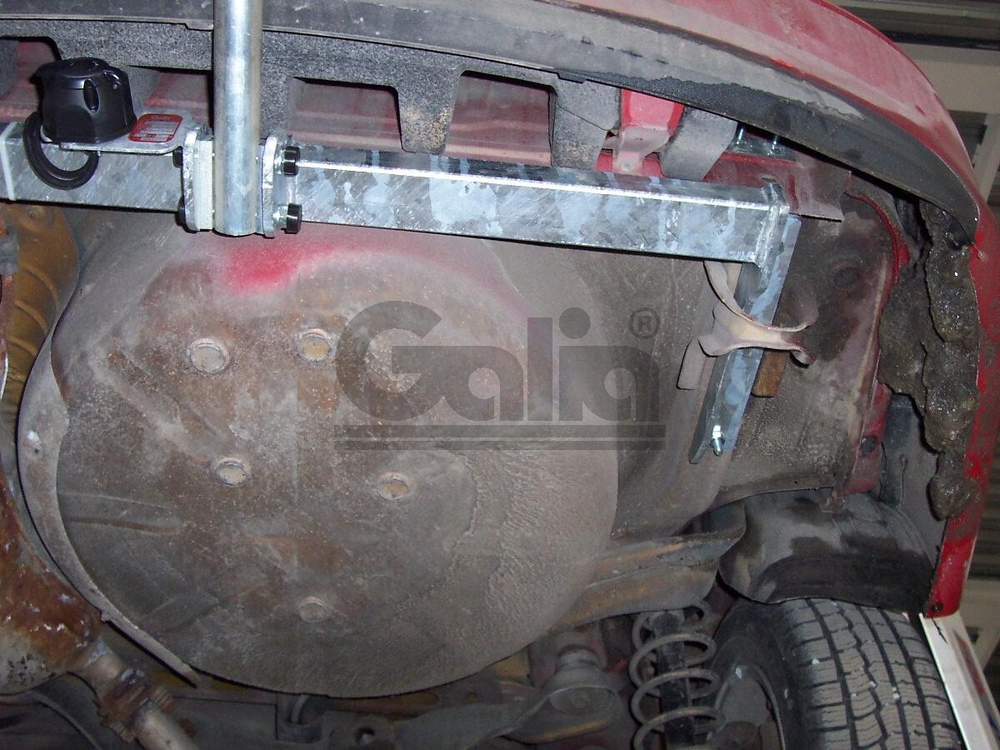 Оцинкованный фаркоп на Opel Vectra B седан/универсал/хетчбек 1995-2002 (без электрики), Galia O029A