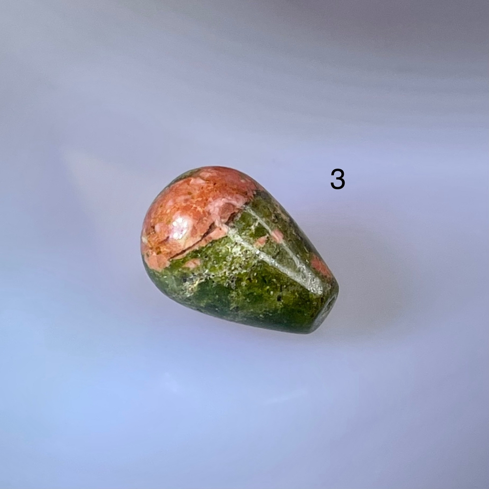 54647 Унакит Бусина капля 8*12мм-62