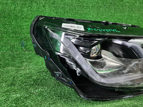 Битая Фара правая Geely Coolray (19-23) галоген