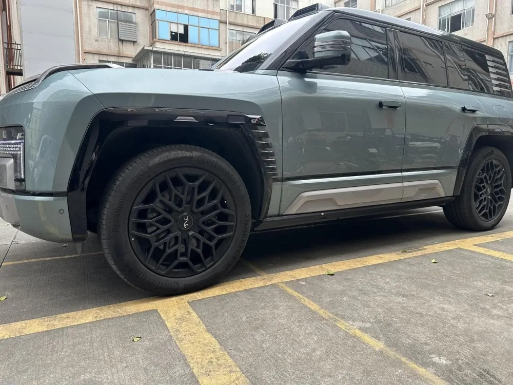 Карбон керамическая тормозная система для BYD Yangwang U8 2023-2025 Янванг Янгванг тормоза колодки тормозной диск суппорт