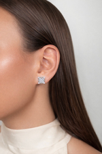 Серьги-пусеты с асимметричными камнями