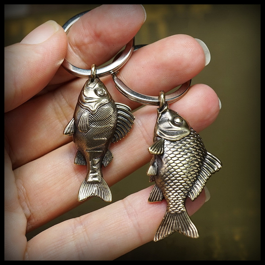 Брелоки для ключей "Карп + Окунь" пара , латунь