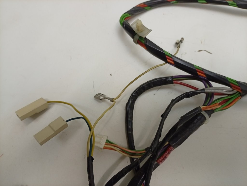 WKB61021PTMA кт40 Проводка для стиральной машины Beko 2834080800 б/у