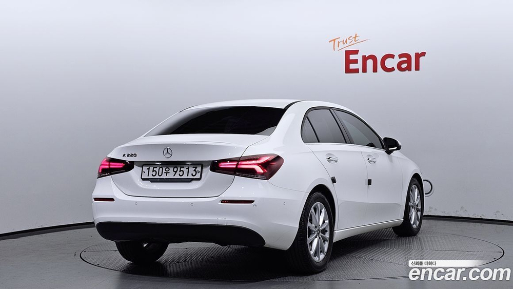 Mercedes-Benz A-Class W177 A220 Sedan (03.2020)