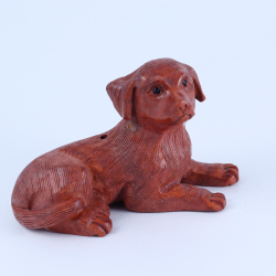 Нэцкэ Собака лежит