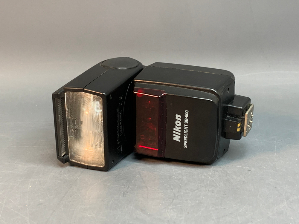 Nikon Speedlight SB-600