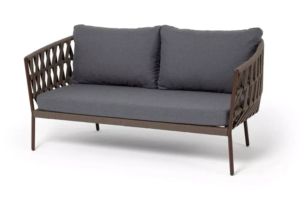 "Диего" диван 2-местный плетеный из роупа, каркас алюминий коричневый (RAL8016) муар, роуп коричневый круглый, ткань темно-серая 027
