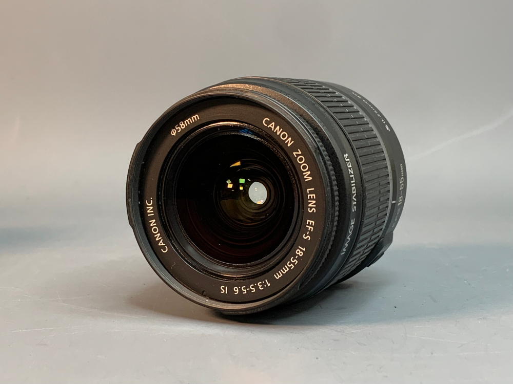 Canon EOS Rebel T2i kit 18-55mm f/3.5-5.6 IS 12.616 Кадров