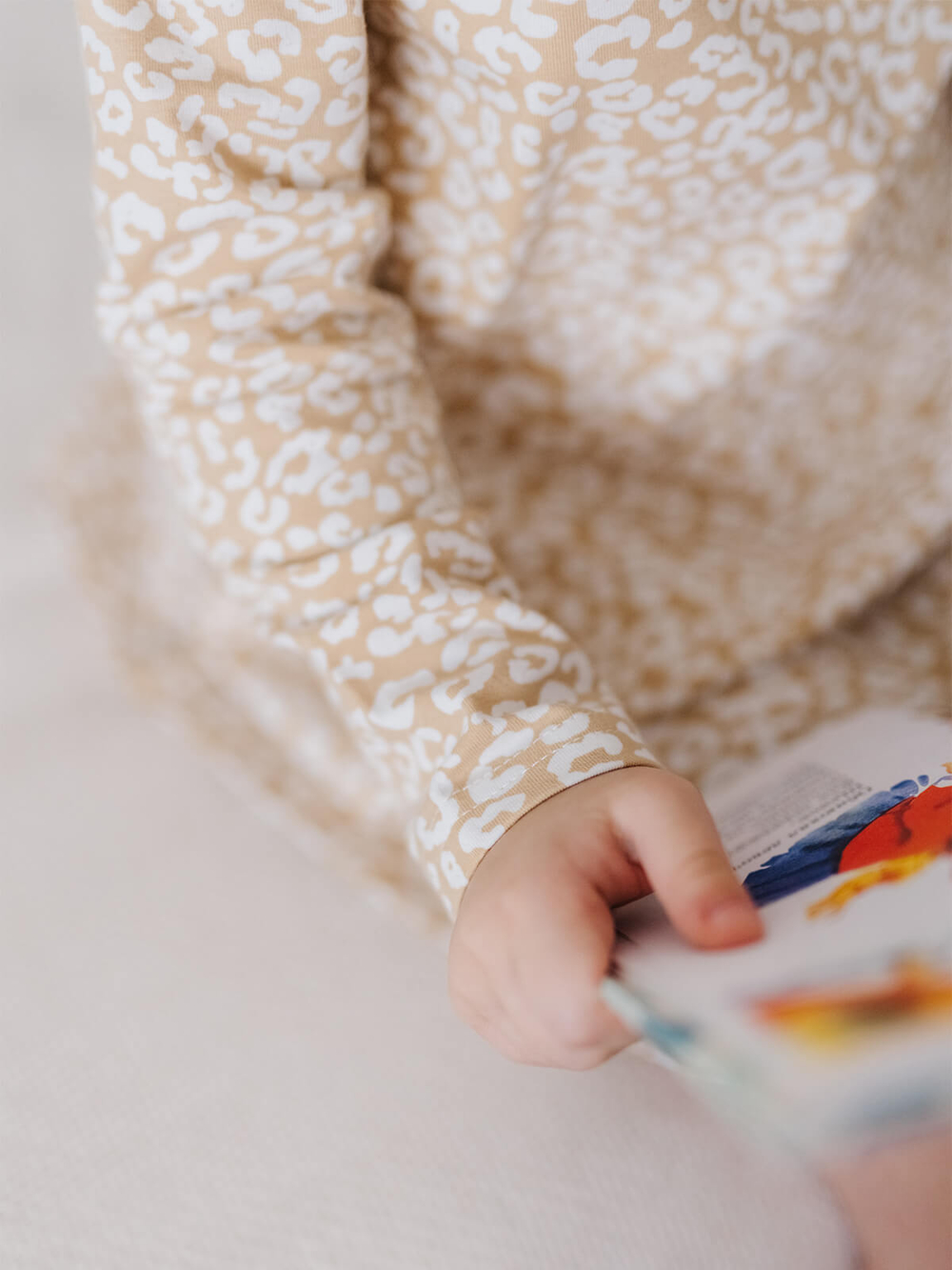 Платье трапеция Mjölk Sand Leopard, с длинным рукавом