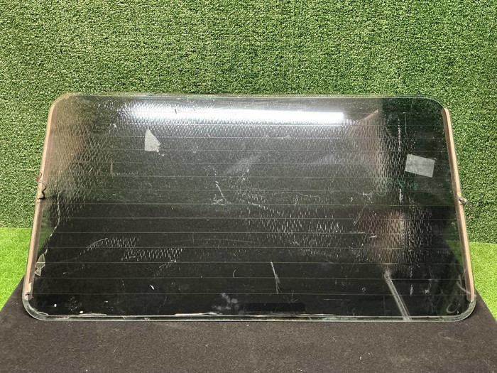 Стекло крышки багажника Mercedes G W463 (08-18)