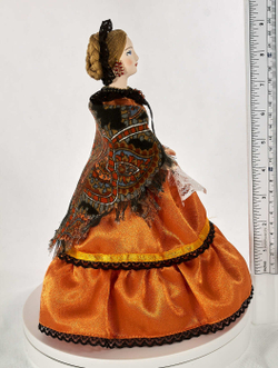 Фарфоровая кукла коллекционная  Купчиха в павлопосадской шали 19 век Россия . Сувенир ручной работы