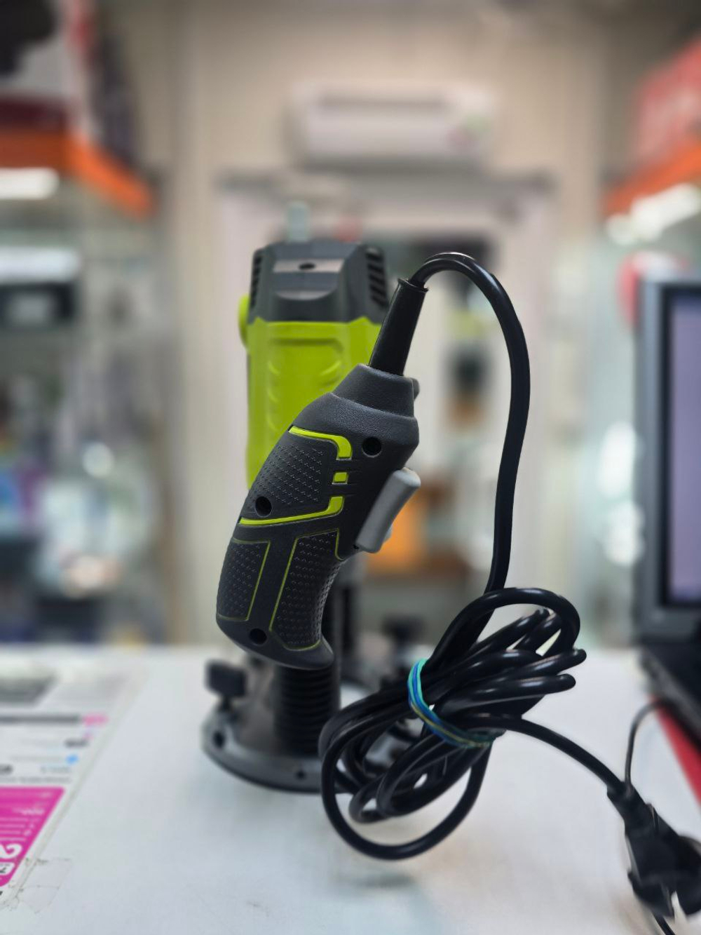 Фрезер Ryobi rtt1600 полный комплект