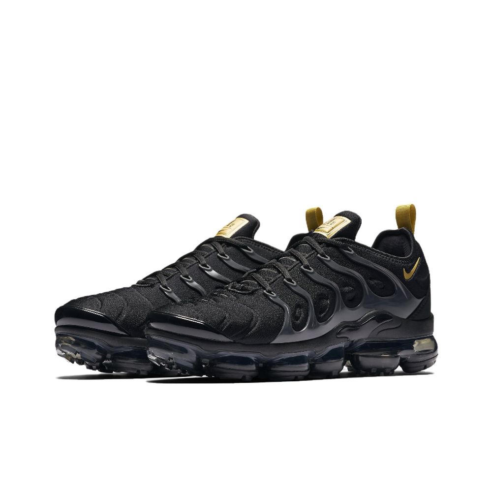 Nike air vapormax plus white black sales