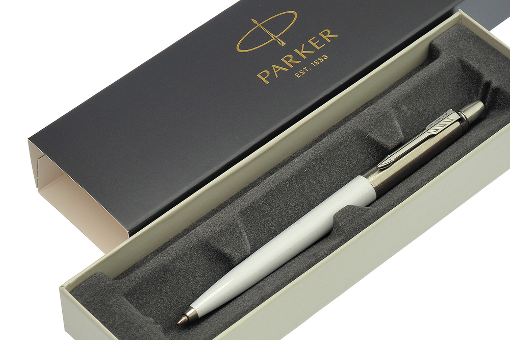 Ручка шариковая "Jotter White Chrome" Parker кнопочный механизм синяя 1мм корпус белый/хром пластик/сталь в подарочной упаковке