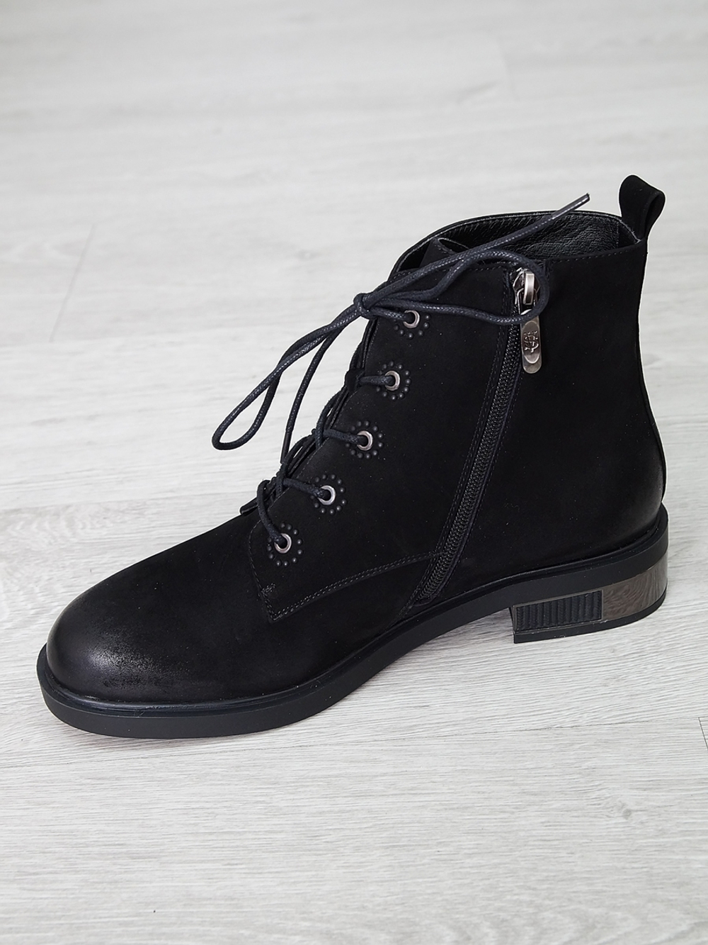 Ботинки женские зимние