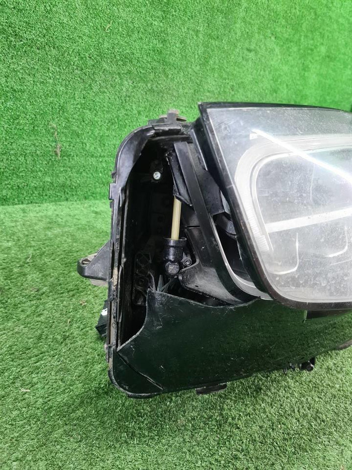 Фара левая Mercedes GLC X253 (2019-2022) LED