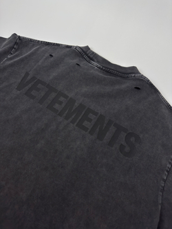 Футболка Vetements