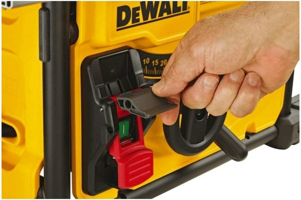 Настольная пила 1850 Вт, 5800 об/мин, диск 210x30 мм DEWALT DWE7485-QS