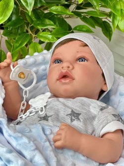 Кукла Marina and Pau 45 cм Luka мягконабивная с пледом в пакете (1245K)