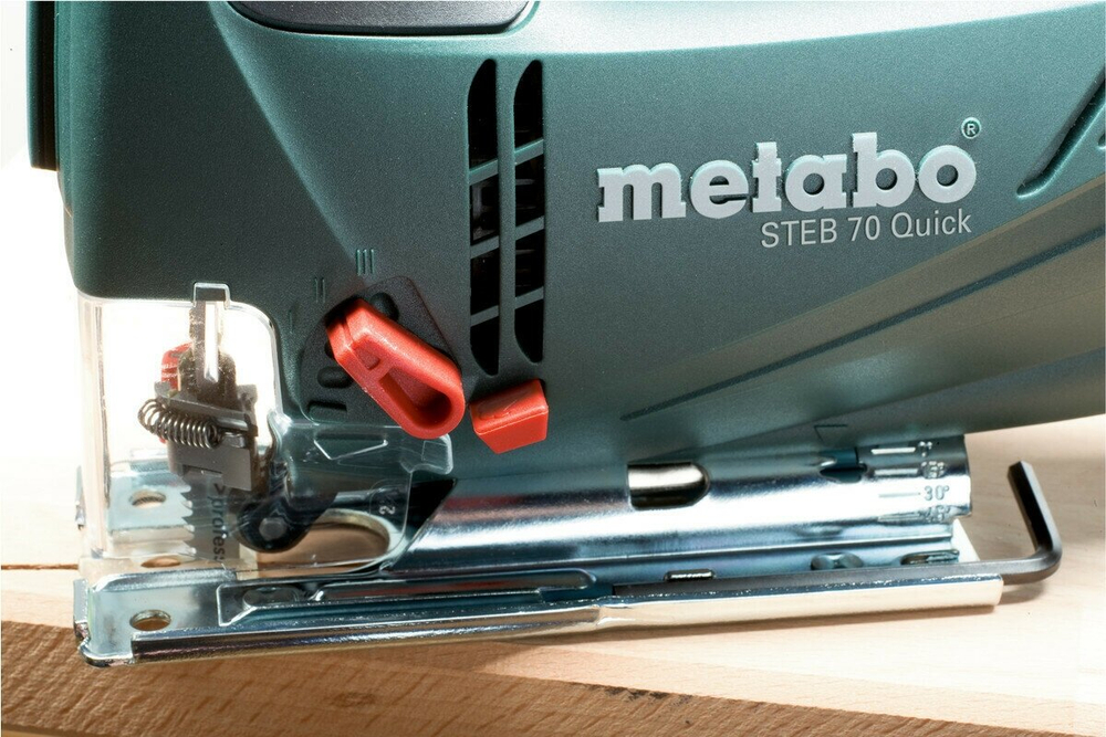Электролобзик Metabo STEB 70 Quick кейс, 570 Вт черный