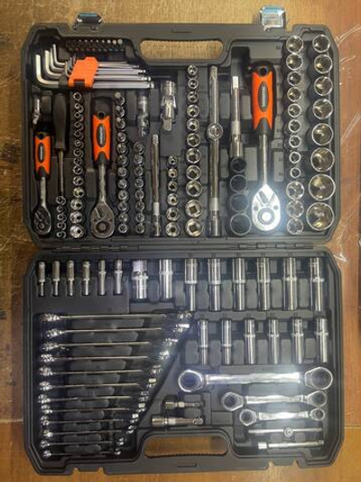 Набор инструментов 151 предмет