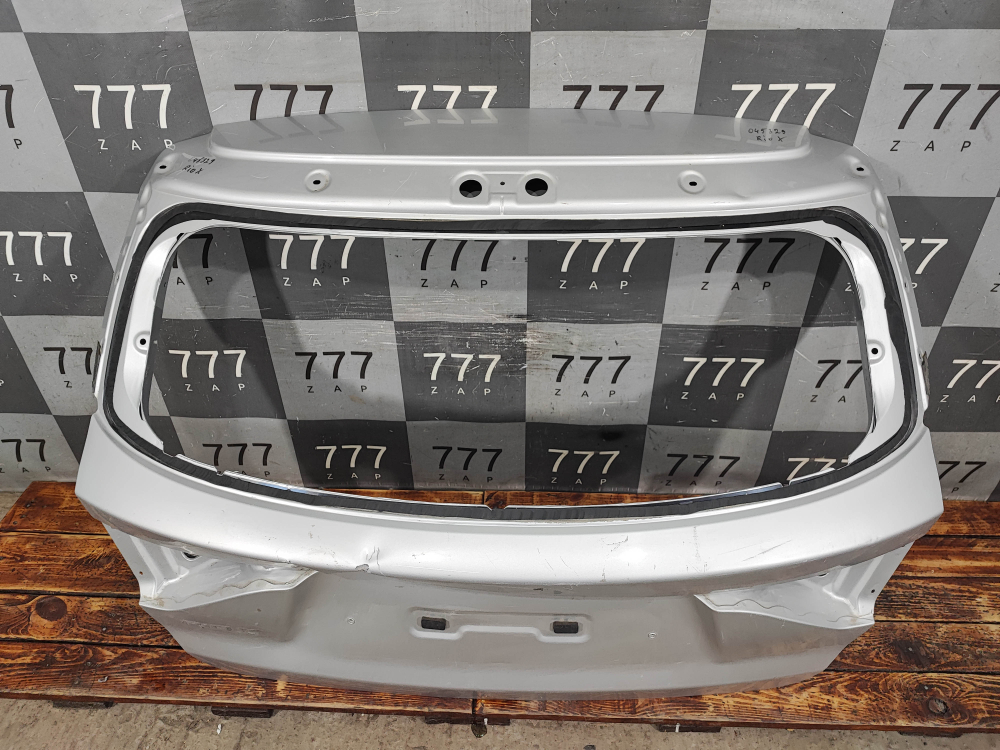 Крышка багажника Kia Rio 4 X-Line 17-нв Б/У Оригинал 73700H0200