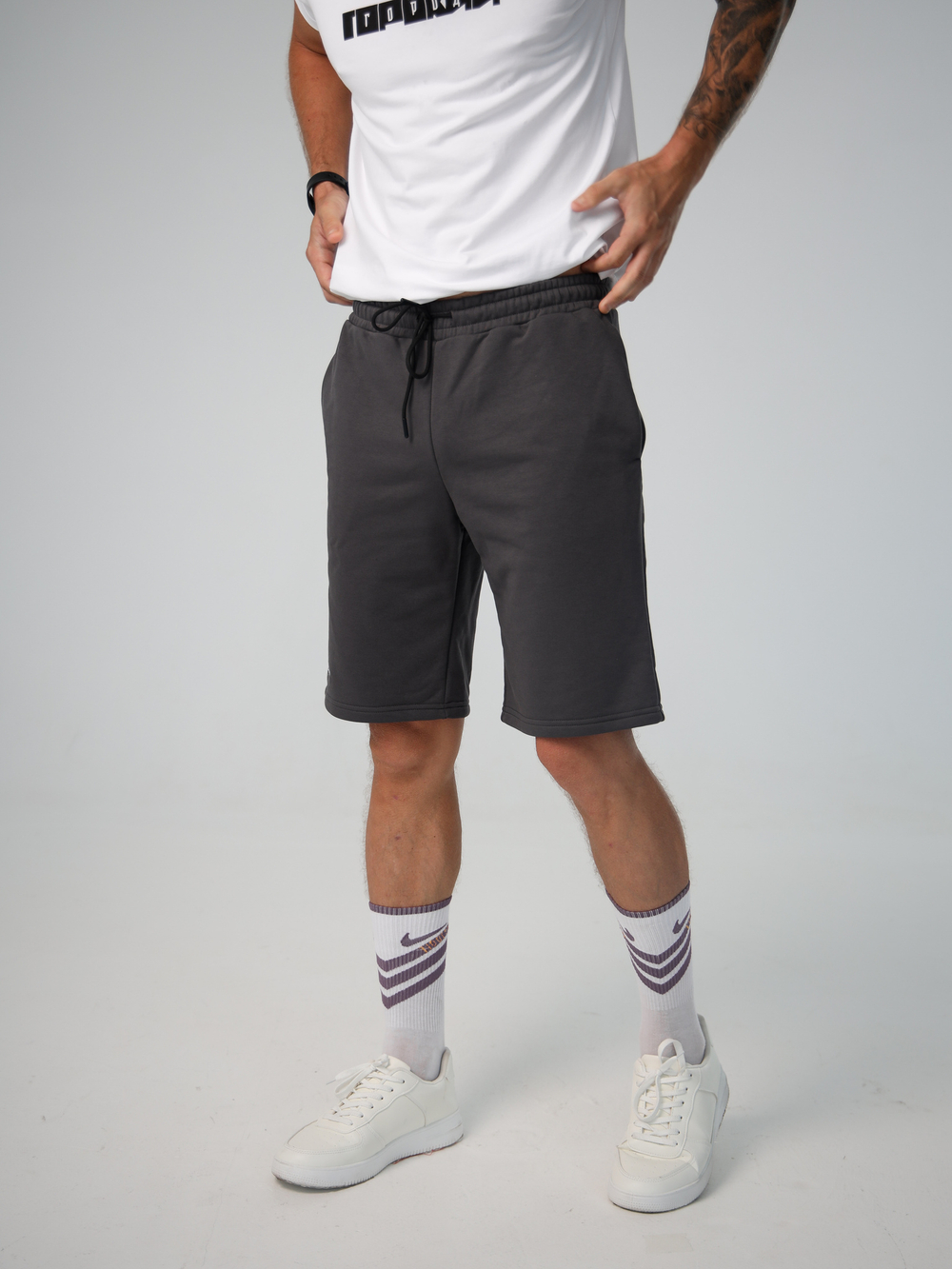 Шорты трикотажные графит серые Город Горький
