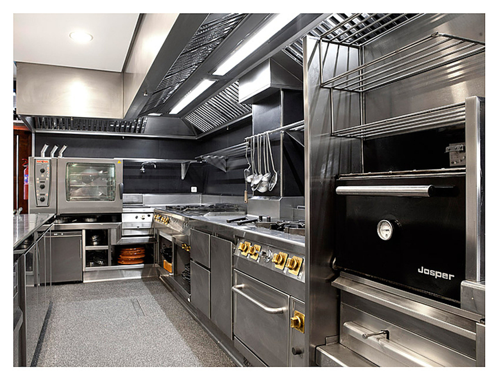 Печь на твердом топливе Josper HJX 25-M