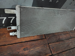 Радиатор охлаждения АКБ Mercedes GLE (V167) 18-нв Б/У Оригинал A1675000400