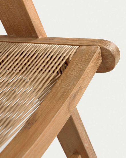 Кресло Geralda из дерева акации с натуральной отделкой La Forma Испания 