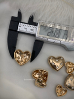 Пуговицы сердечки золотые со стразами
