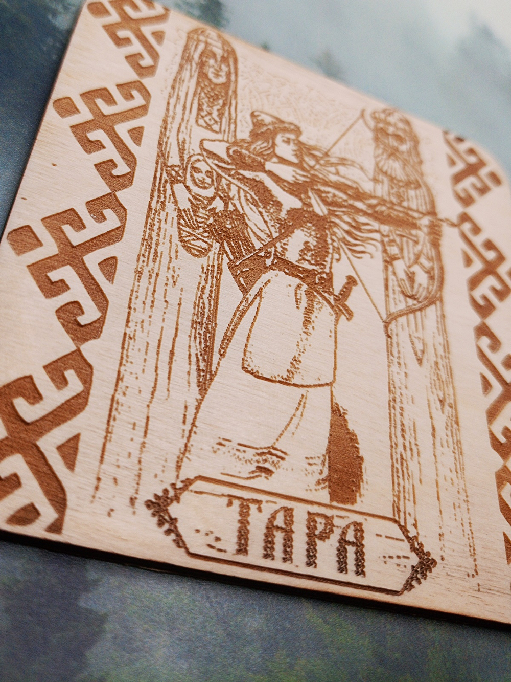 Деревянная картина "Тара"