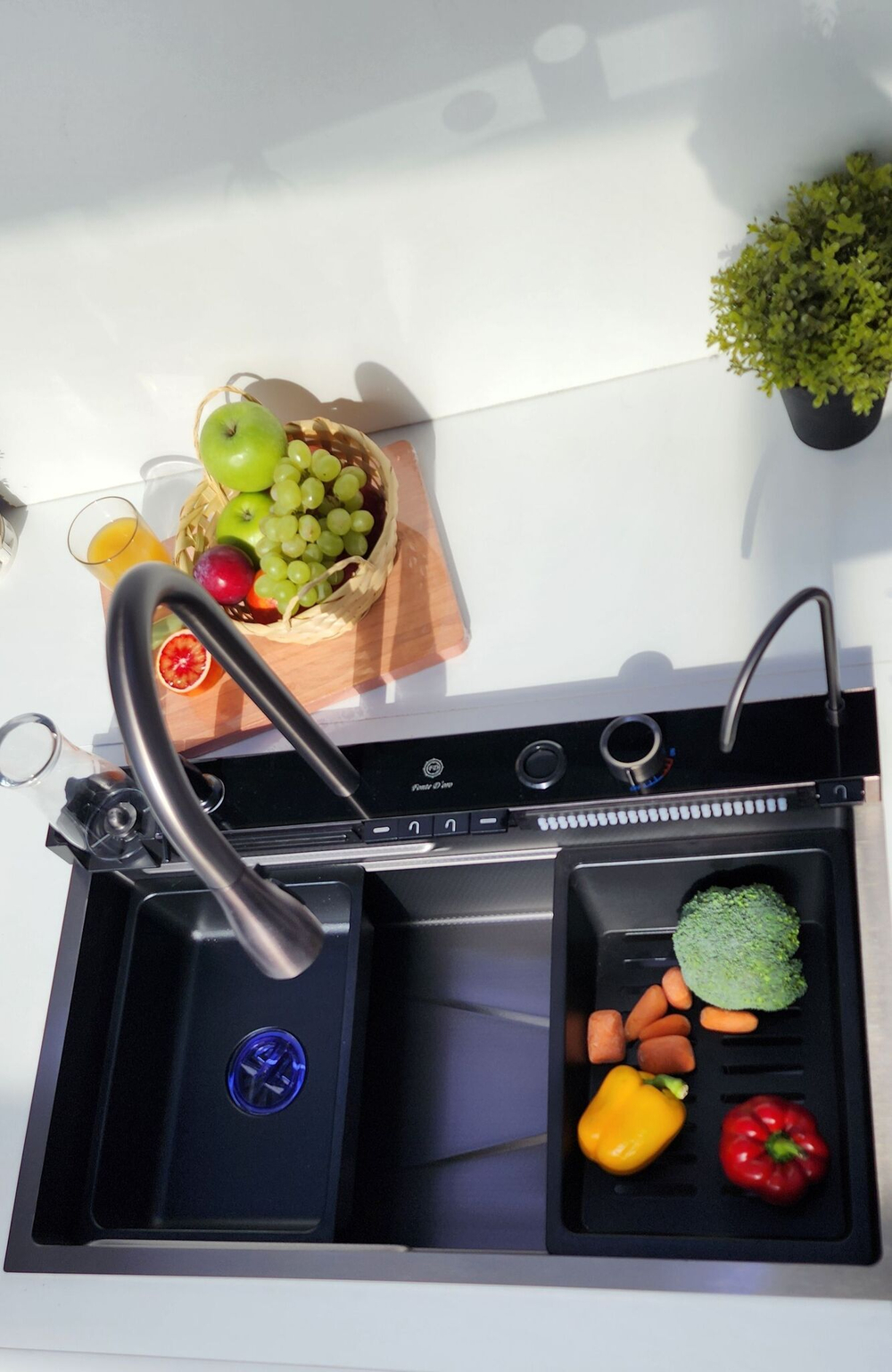 Многофункциональная кухонная мойка из нержавеющей стали BZ9951JS цвета Золотой