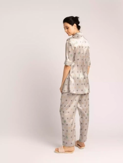 Рубашка женская шелковая Mollen Горох светло-серая