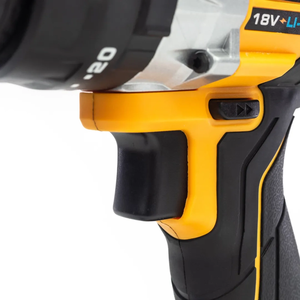 Дрель-шуруповерт аккумуляторная (JCB-BLCD-B-E) 18V, max 65Nm в комплекте с зарядным устройством (JCB-18VFC-E) 2.4A и батареей аккуму(JCB-20LI-E) 2.0AH JCB JCB-18BLCD-2XB-E