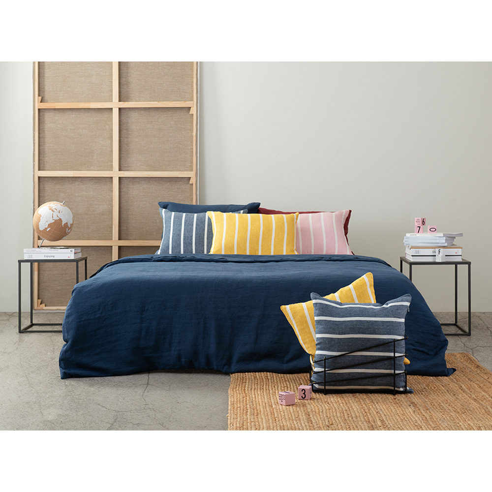 Чехол на подушку декоративный в полоску цвета пыльной розы из коллекции essential, 40х60 см