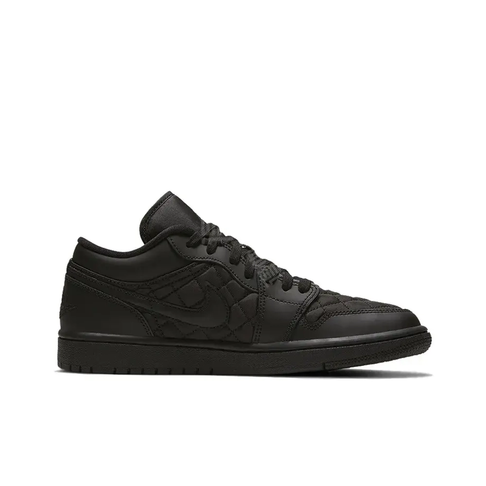 Женские кроссовки Air Jordan 1 Low 'Triple Black Quilted' DB6480-001