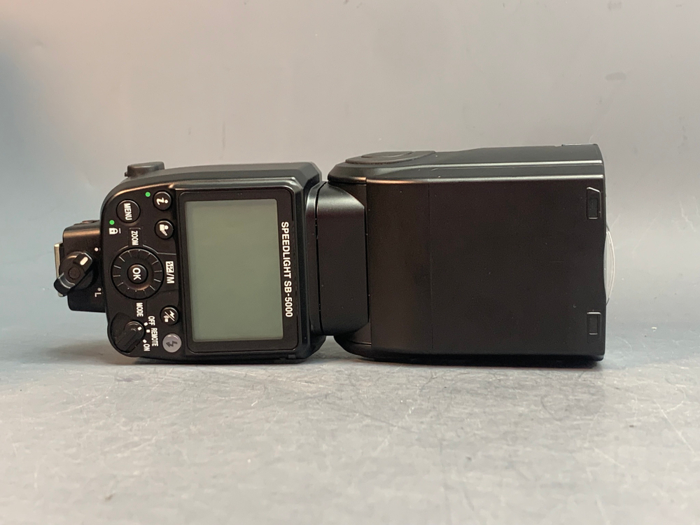 Nikon Speedlight SB-5000