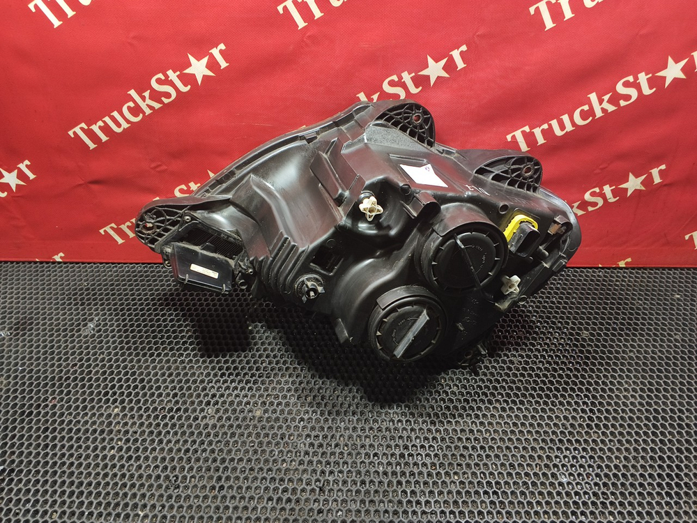 Фара правая 2020г