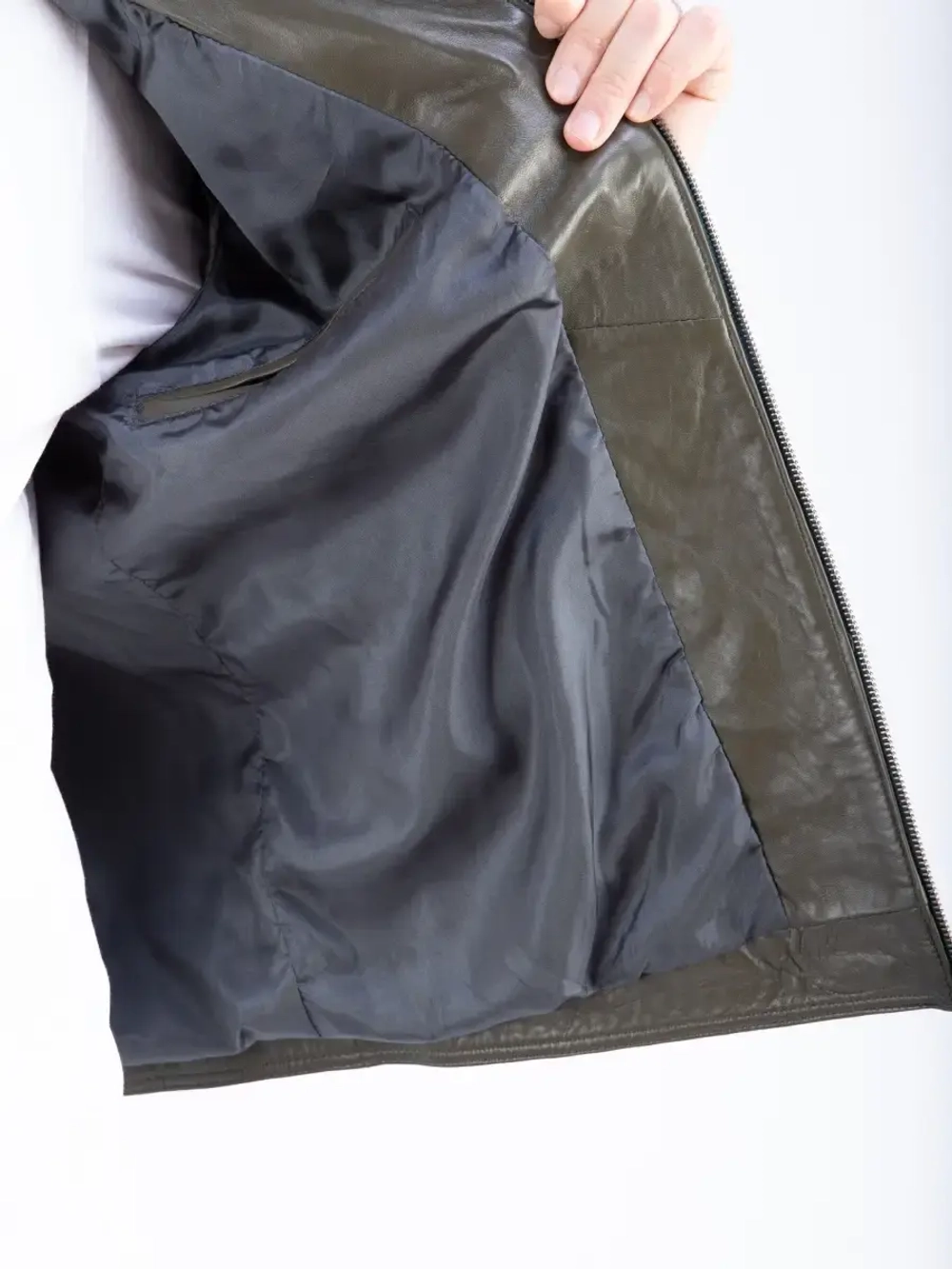 Куртка мужская  из натуральной кожи