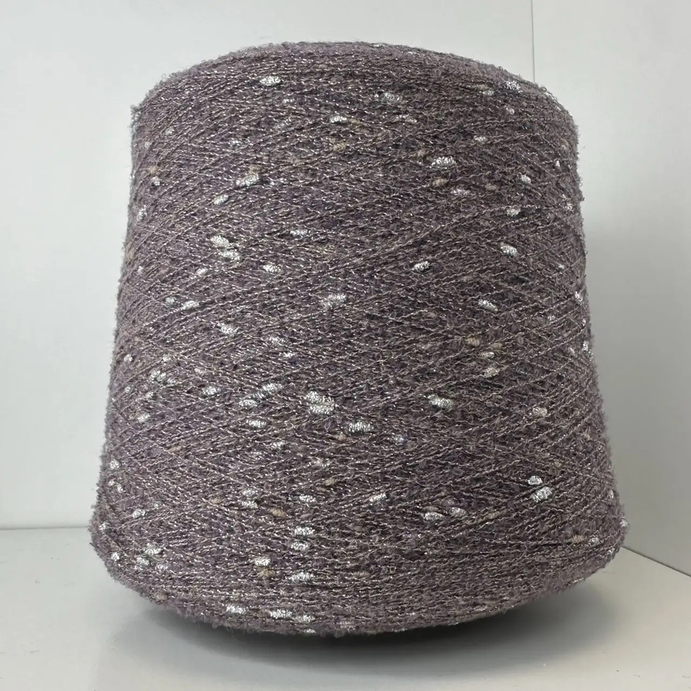 VOICE - Luxury Production by Ri.Go; 45% альпака, 19% меринос, 17% п/а, 19% люрекс; 650м/100гр; Букле мелкое, col. 1656, цвет: пыльно-фиолетовый с серебристыми и светло-коричневыми шишками; S504