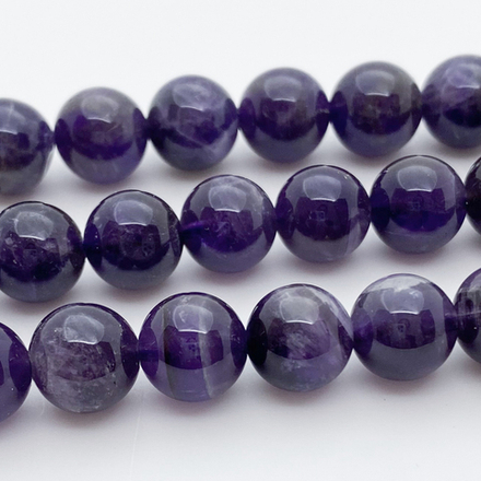 Аметист бусины, диаметр 10,4-10,6 мм, цена за 9 шт (1/4 нити)
