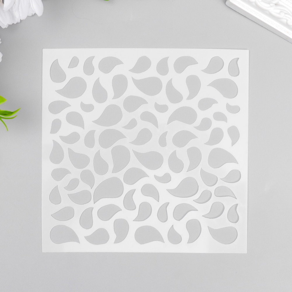 Трафарет пластик "Капельки разных размеров" 13х13 см