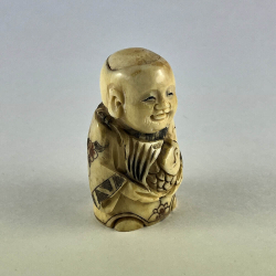 Статуэтка нэцкэ Ребенок Карако с карпом