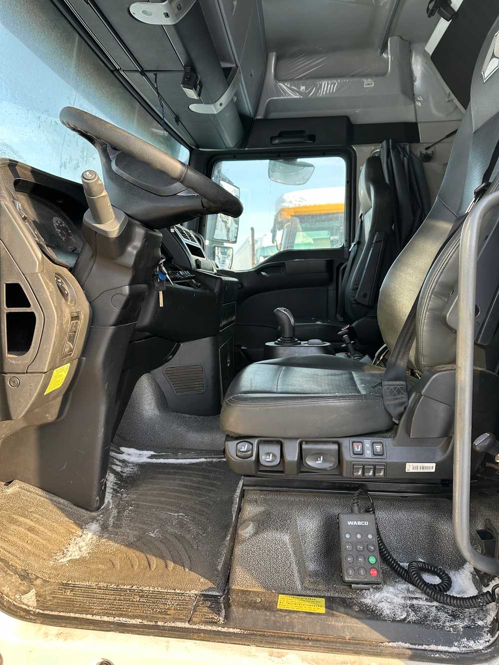 SITRAK C7H 4x2 Седельный тягач ZZ4186V391HE (Дизельный, 12,4 л, 480 л.с., AT)