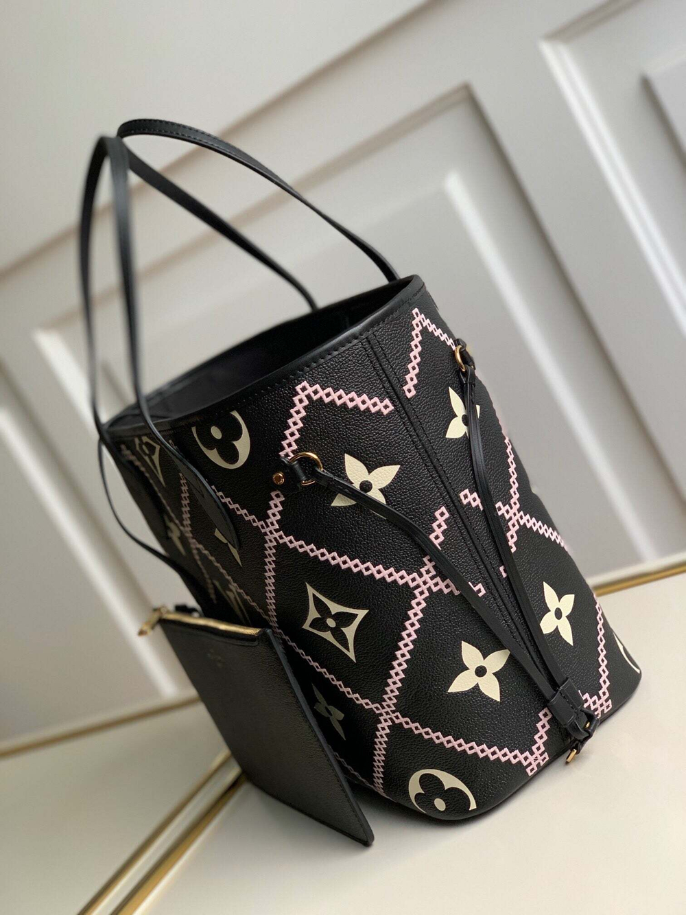 Louis Vuitton Neverfull MM