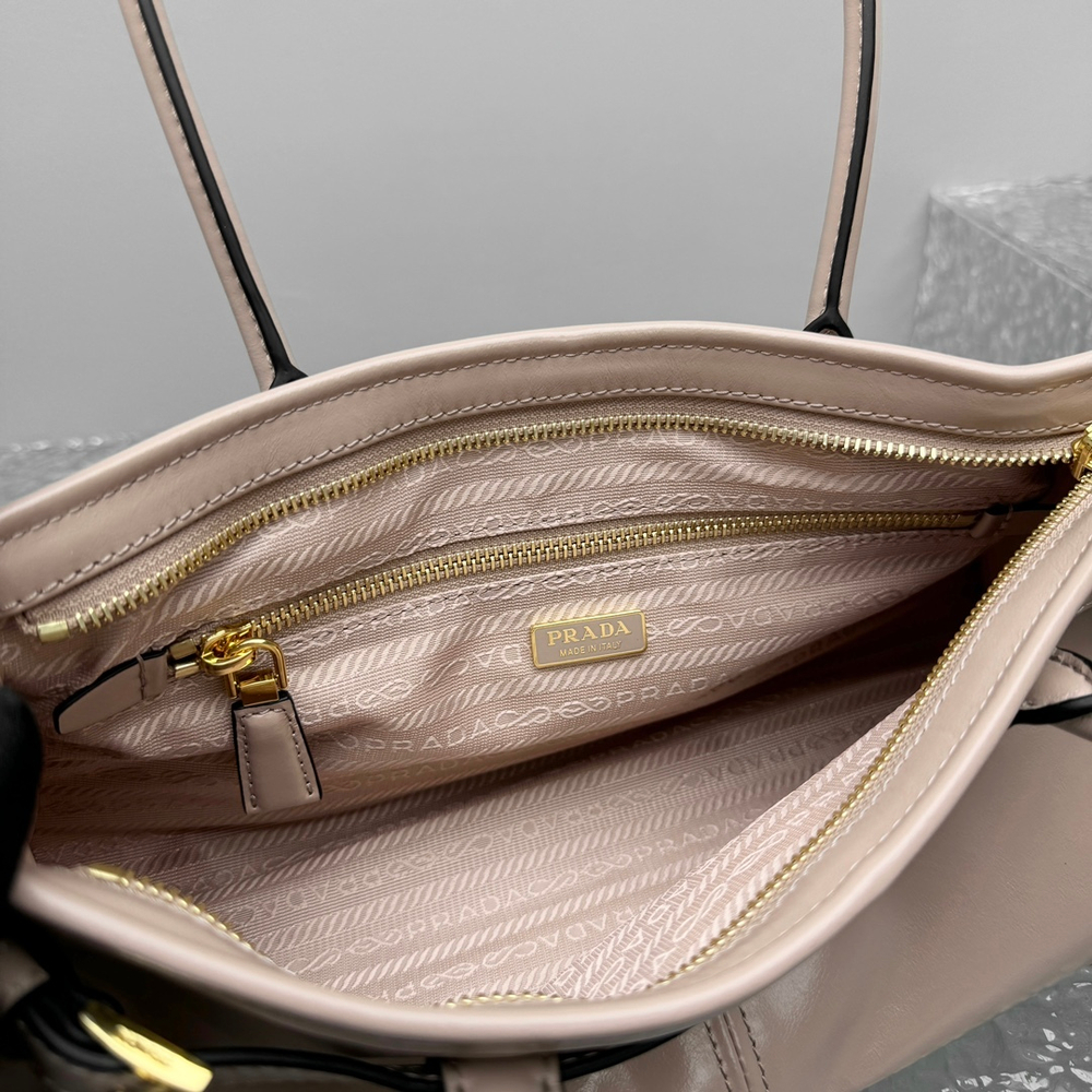 Prada Bag 32 cm