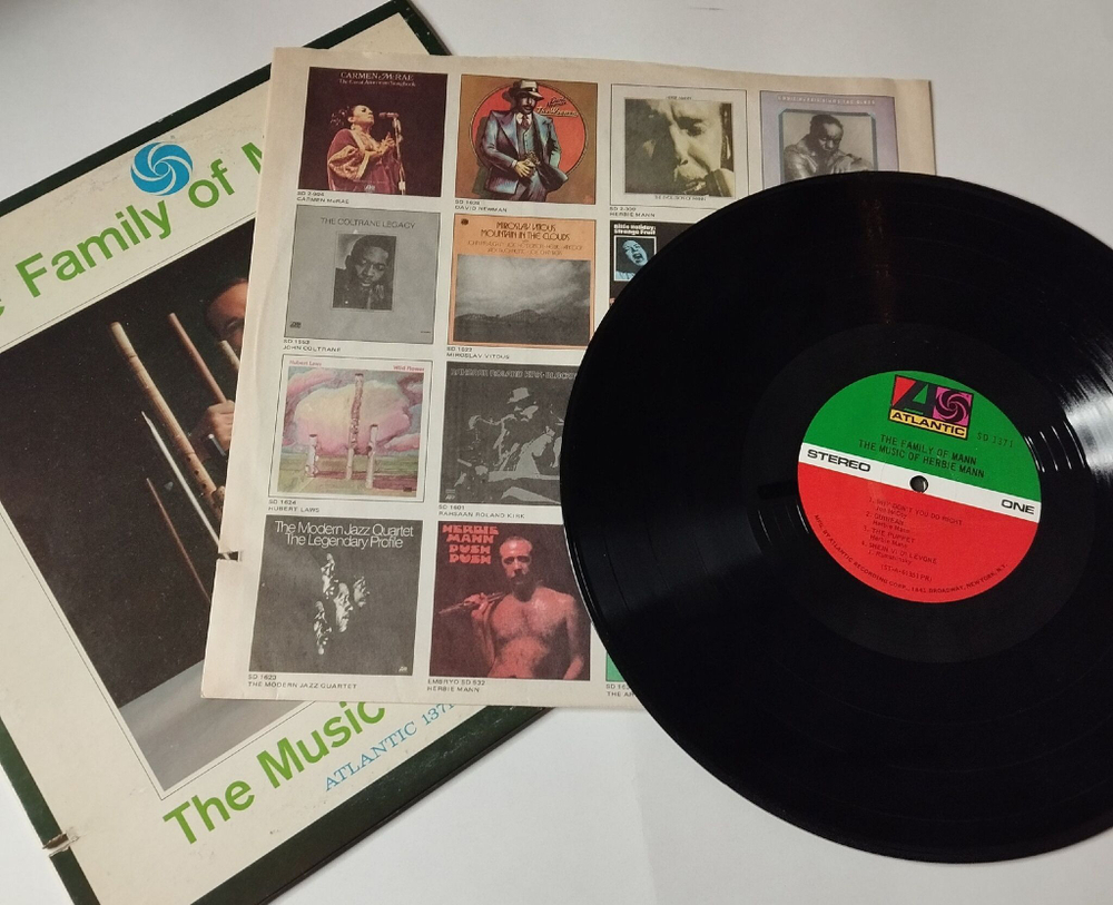 Винтажная виниловая пластинка LP The Family Of Mann The Music Of Herbie Mann (USA 1971)