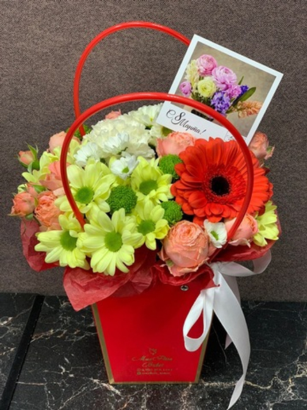 Букет 8 Марта М-69